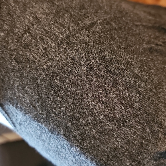 High Low Long Sleeve Sz L - Picture 5 of 5